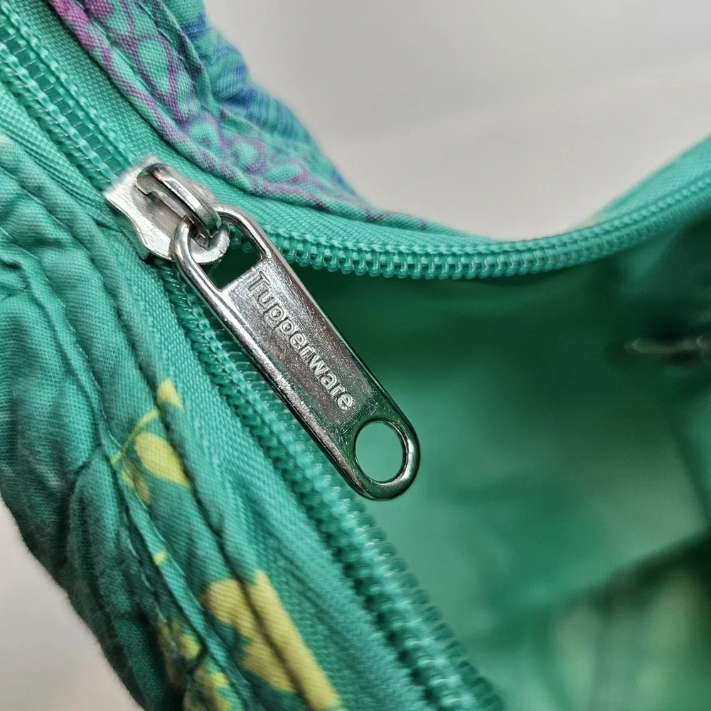 Tupperware Lunch Bag Zipper Hobo Style Green Floral Vintage Quilted